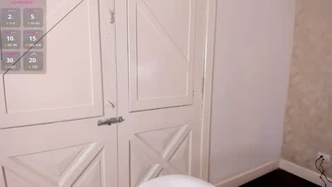 Snapshot of isabella_roberts13 chatting on 09-10-25, 09:37 isa online show from 09-10-25, 09:37