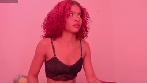 isabella online show from 01-12-25, 07:21