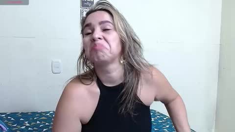 isabellaa_smith03 online show from 02-18-26, 11:44