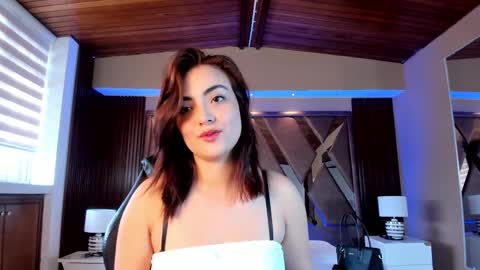 Isabella  Everyday From 0530 to 1430 Col Time online show from 02-23-25, 01:10