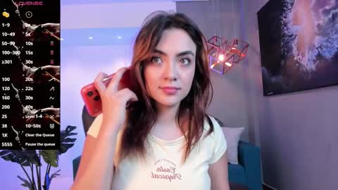 Isabella  Everyday From 0530 to 1430 Col Time online show from 10-22-25, 01:00