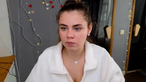 Snapshot of isabellabler chatting on 09-26-25, 05:44 isabellabler online show from 09-26-25, 05:44