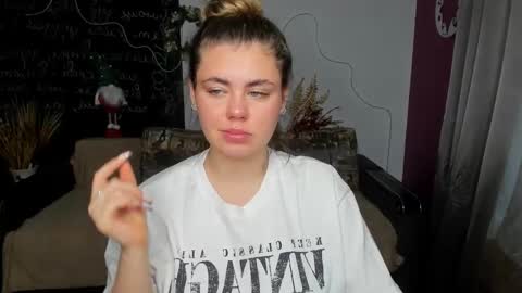 Snapshot of isabellabler chatting on 12-15-25, 06:39 isabellabler online show from 12-15-25, 06:39