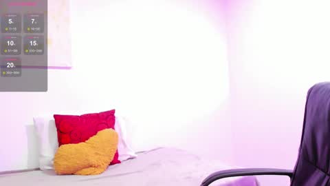 Instagram soybella01  online show from 03-03-25, 08:54