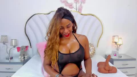 Isabella  online show from 02-22-25, 02:30