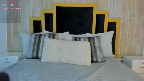 Snapshot of isabellasouza chatting on 12-05-25, 07:43 online show from 12-05-25, 07:43