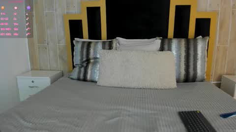 Snapshot of isabellasouza chatting on 12-14-25, 07:40 online show from 12-14-25, 07:40