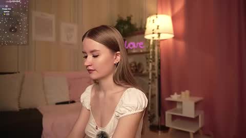 Bella online show from 09-27-25, 05:01