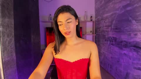 Snapshot of isabellefoxx chatting on 03-01-25, 11:47 Isa online show from 03-01-25, 11:47