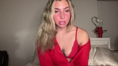 isabellekinsley online show from 12-04-24, 02:53
