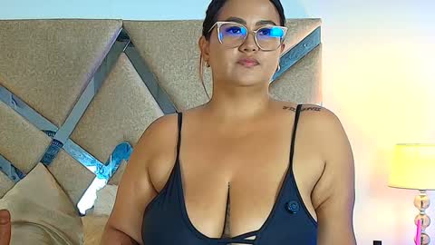 IsabellMendez online show from 09-10-25, 06:52
