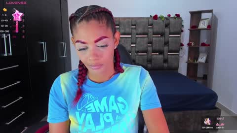 Hi mi name is Isabel  online show from 12-15-24, 04:07