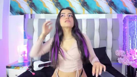 Isa online show from 02-18-26, 05:25