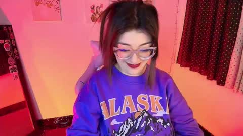 Isabella Ferrer online show from 11-24-25, 04:34