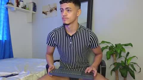 isais hunt online show from 12-03-24, 03:11