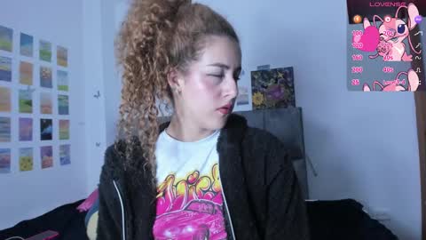 Isabela  online show from 03-07-25, 04:35