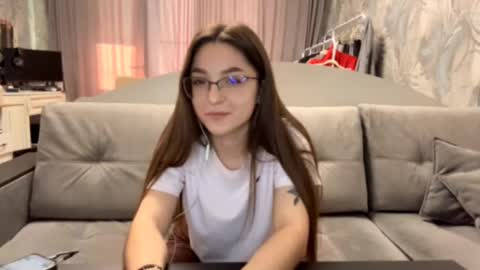 Mona online show from 11-21-25, 08:35