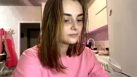 Snapshot of isauratorkelson chatting on 11-29-25, 08:34 Issa online show from 11-29-25, 08:34