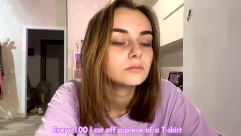 Snapshot of isauratorkelson chatting on 11-30-25, 09:19 Issa online show from 11-30-25, 09:19