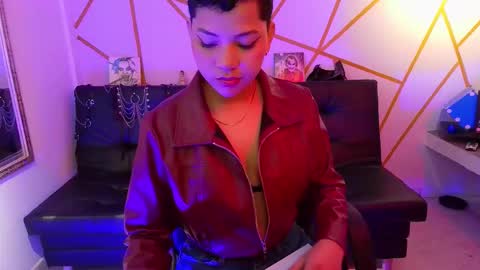 isabela online show from 09-29-25, 04:17