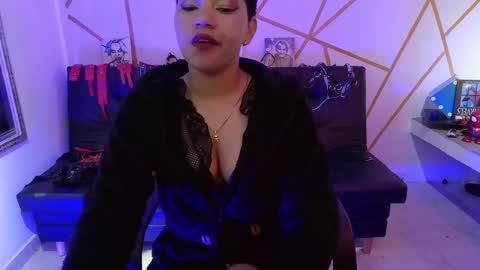 isabela online show from 10-18-25, 09:54