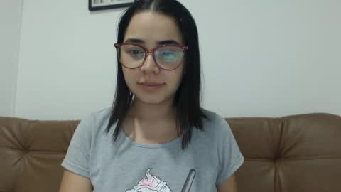 Emma online show from 01-19-26, 03:43