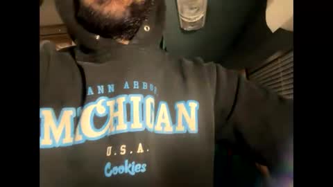 Snapshot of ishouldntbeonhereagain chatting on 11-19-25, 12:21 Daddy Master Master Daddy online show from 11-19-25, 12:21