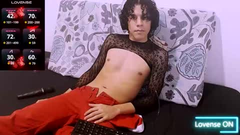 Isidro online show from 11-25-25, 11:38