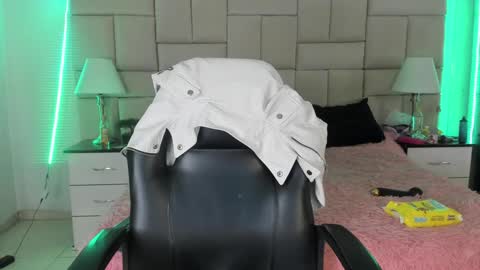 Pauli online show from 12-16-24, 07:21