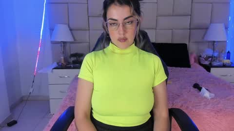 Pauli online show from 12-24-24, 12:00