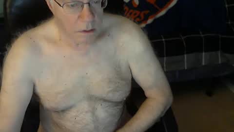 Snapshot of islesman22 chatting on 01-25-25, 10:40 islesman22 online show from 01-25-25, 10:40