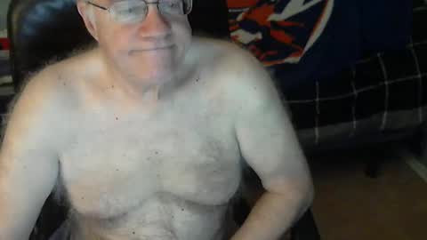 Snapshot of islesman22 chatting on 10-07-25, 10:01 islesman22 online show from 10-07-25, 10:01