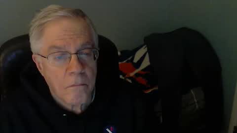 islesman22 online show from 12-21-25, 04:41