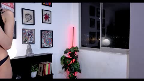 Julyane online show from 11-16-25, 11:43