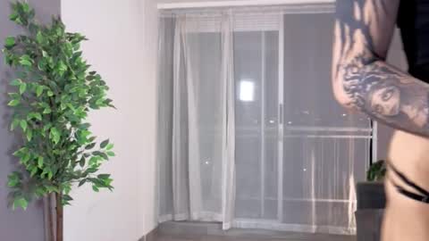 Julyane online show from 01-19-26, 01:09