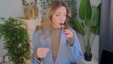 Emilia online show from 02-04-26, 06:19