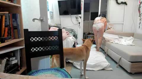 Marta online show from 12-20-24, 03:10