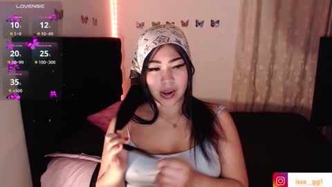 Snapshot of issa_gg chatting on 09-29-25, 07:13 isabella p online show from 09-29-25, 07:13