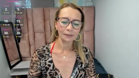 ISSA MILF online show from 02-26-26, 01:43