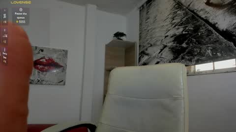 Snapshot of issa_nassar chatting on 01-13-25, 03:58 Issa online show from 01-13-25, 03:58