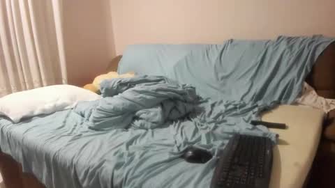 Snapshot of issabelle_69 chatting on 11-21-25, 06:12 Issabelle online show from 11-21-25, 06:12