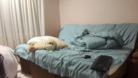 Snapshot of issabelle_69 chatting on 11-23-25, 06:46 Issabelle online show from 11-23-25, 06:46