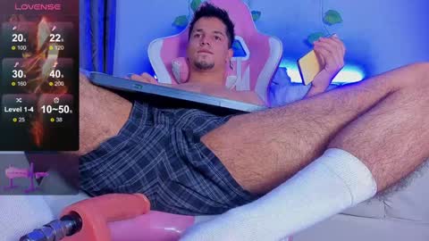 Issac online show from 01-03-25, 04:55