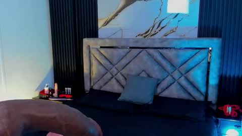 Issafoxx online show from 10-07-25, 11:40