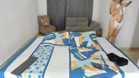 Isabella  online show from 01-19-25, 06:09