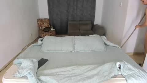 Isabella  online show from 02-13-25, 05:37