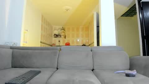 Isabella  online show from 01-07-26, 09:50