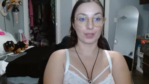 Bella Bloom online show from 02-01-25, 05:18