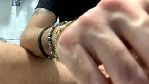 Snapshot of italianbigcock91 chatting on 02-22-25, 06:39 italianbigcock91 online show from 02-22-25, 06:39