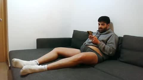 Snapshot of italianboybcn chatting on 12-29-24, 06:38 italianboybcn online show from 12-29-24, 06:38